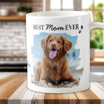 Caneca De Café O Cachorro Lover Melhor Mãe Já Personalizada Foto<br><div class="desc">A melhor mãe de sempre! ... Este Dia de as mães dá à sua mãe de cachorro favorita uma linda caneca personalizada com foto de cachorro-mãozinho do seu melhor amigo. Personalize esta caneca-mãe do cão dia de as mães com o nome do cão e as fotos favoritas. Visite nossa coleção...</div>