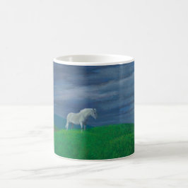 Caneca De Café O cavalo branco espera a tempestade iminente