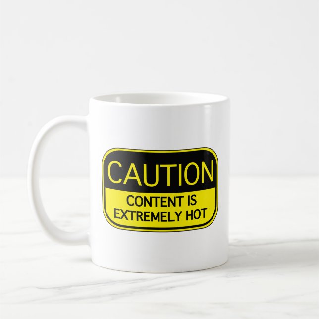 Caneca De Café O Conteúdo De Precaução É Extremamente Quente De C (Esquerda)
