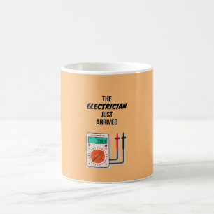 Caneca De Café O eletricista Acabou De Chegar Presentes Para O El