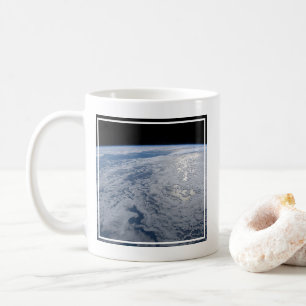 Caneca De Café O Glint do Sol Está Vencendo No Oceano Pacífico Su