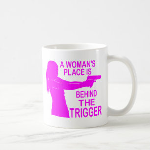 CANECA DE CAFÉ O LUGAR DE UMA MULHER