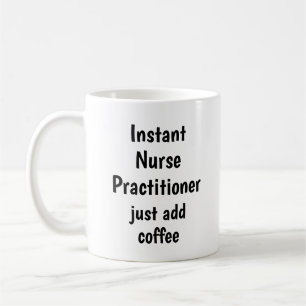 Caneca De Café O médico imediato da enfermeira adiciona citaçõ