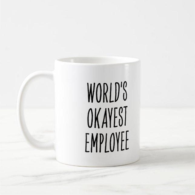 Caneca De Café O Mundo Divertido do Funcionário Mais ou Menos (Esquerda)