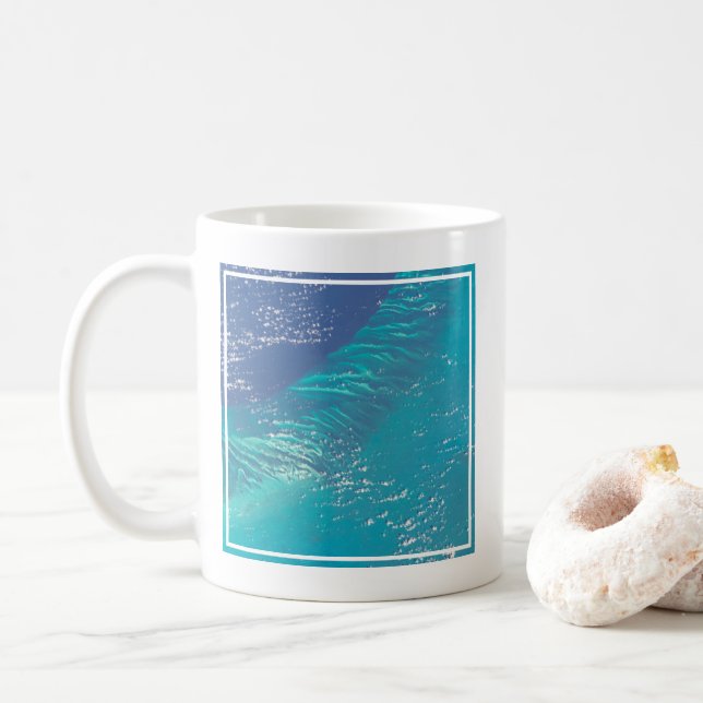 Caneca De Café O Oceano Atlântico Ao Largo Da Costa Das Baamas (Com Donut)