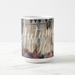 Caneca De Café O Outono Chegou Arte de Tipografia Floral na Janel