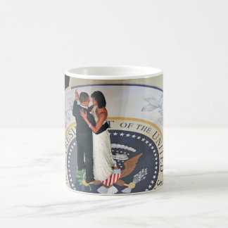 Caneca De Café O presidente Obama e Michelle dança a bola