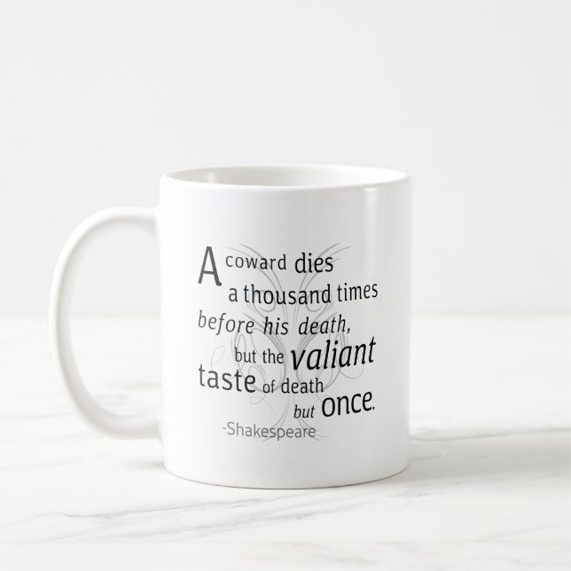Caneca De Café O Valiant morre, mas uma vez Shakespeare (Esquerda)