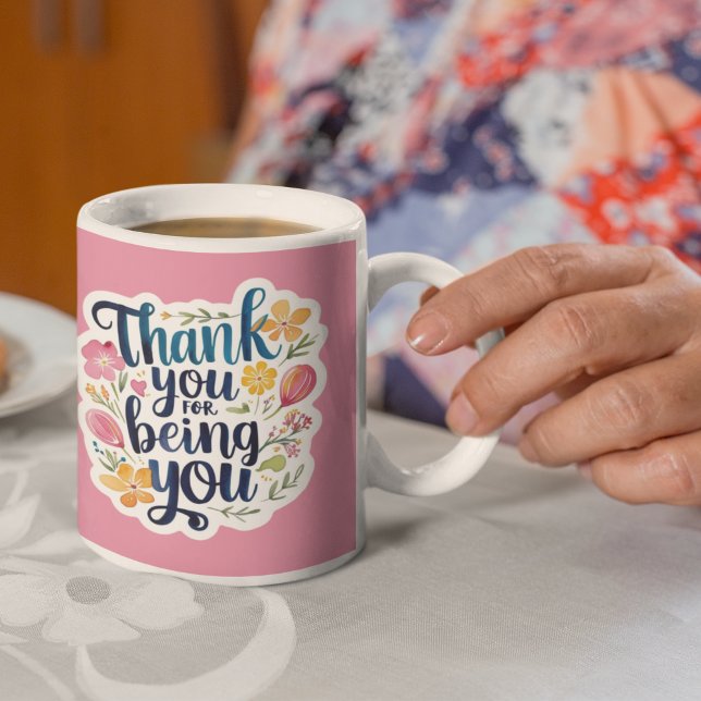 Caneca De Café Obrigado Por Ser Você Muito (Thank someone special with this beautiful watercolor floral, "Thank you for being you" mug! )