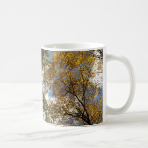 Caneca De Café Olhando para as Folhas de Outono II Natureza de Ou