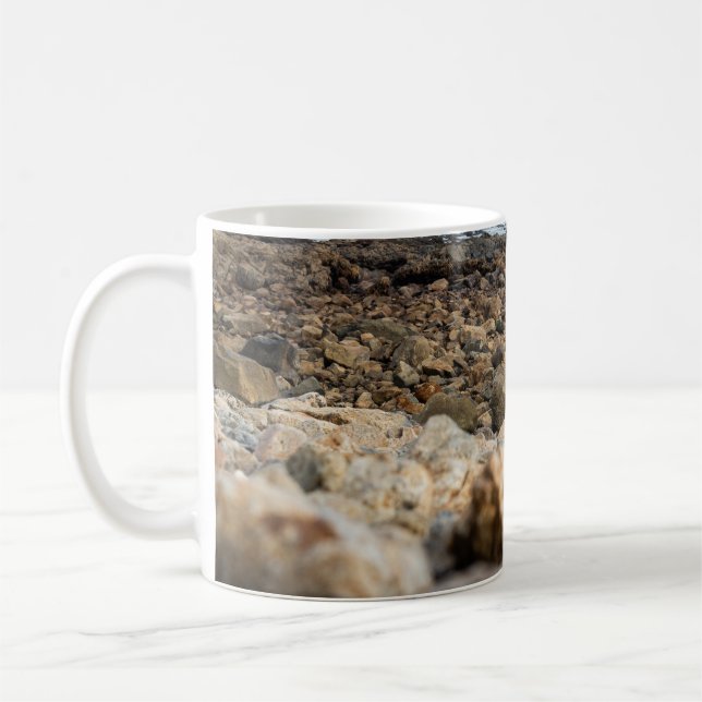 Caneca De Café Ondina Shoreline: Rugged Coastal Stone Landscape (Esquerda)