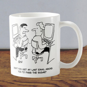 Caneca De Café Operadores de Computador Enviam e-mails Solicitand