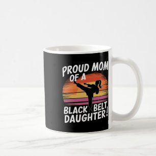 Caneca De Café Orgulhosa Mãe De Uma Filha Negra Do Cinturão 13