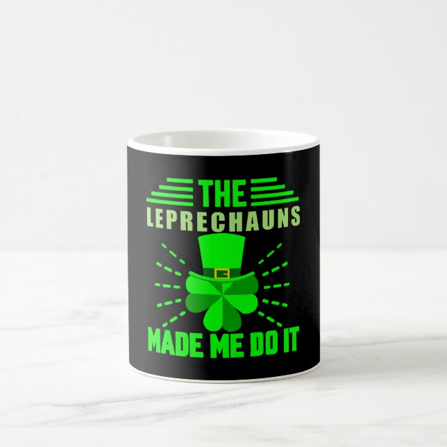 Caneca De Café Os Leprechauns me fizeram fazer isso (Centro)
