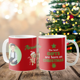 Caneca De Café Os Melhores Presentes Nascem no Natal Foto