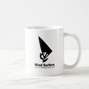 Caneca De Café Os praticantes de windsurf fazem isso em pé