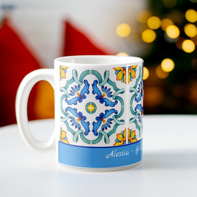 Caneca De Café Os presentes de Bridesmaid favorecem azulejos Maio (Bridesmaid gifts favors blue Majolica tiles custom Coffee Mug bridal party favors personalized mug)
