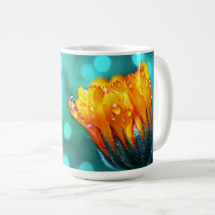 Caneca De Café Ouro Marigold no Teal Bokeh