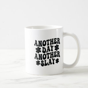 Caneca De Café Outro Dia Outro Massacre Motivacional Legal E Tre