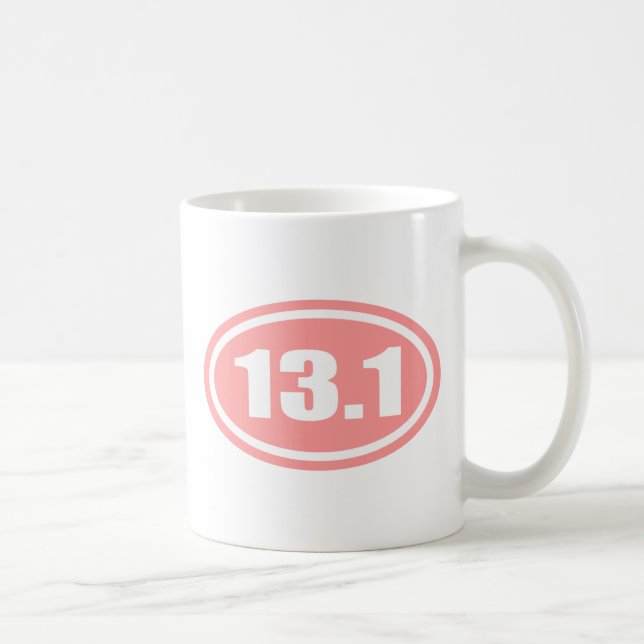 Caneca De Café Oval da maratona do rosa 13,1 meio (Direita)