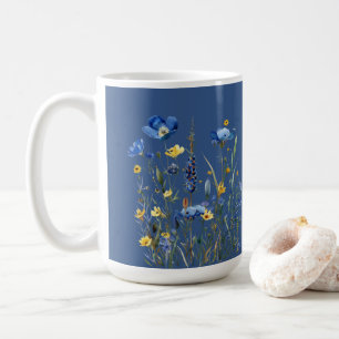 Caneca De Café Padrão Azul de Flores Selvagens no Azul Clássico