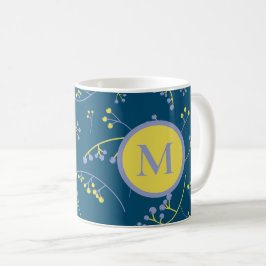 Caneca De Café Padrão de amora lilás monograma elegante