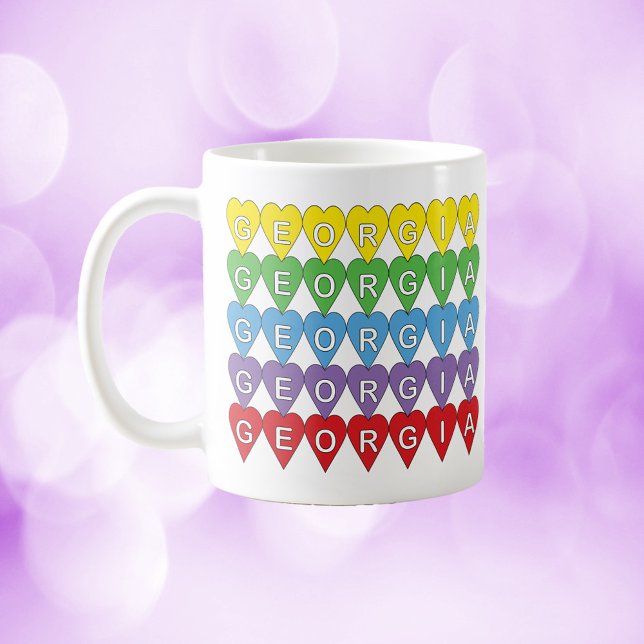 Caneca De Café Padrão de Coração da Geórgia Arco-íris (A mug that says Georgia inside colorful hearts!)