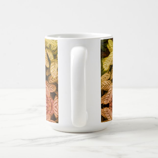 Caneca De Café Padrão de Folha Preto e Branco  (Alça)