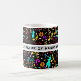 Caneca De Café Padrão de notas de música coloridas em preto