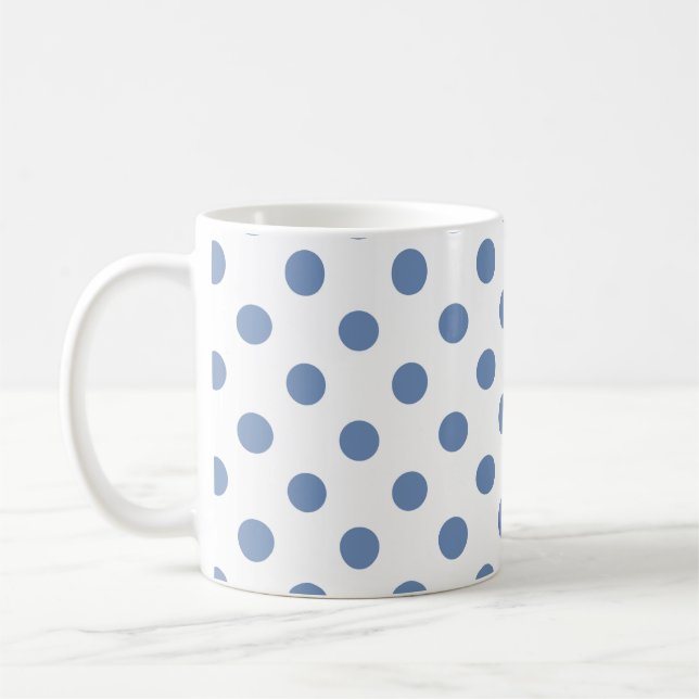 Caneca De Café Padrão de Pontos Polka Azuis em Fundo Branco  (Esquerda)