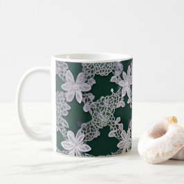 Caneca De Café Padrão de rendas florais elegantes em verde e bran
