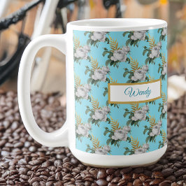 Caneca De Café Padrão de Rosas Brancas Vintage em Aqua Monograma