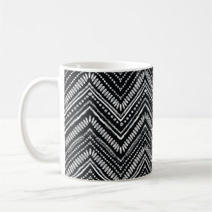 Caneca De Café Padrão desenhado à mão. Zigzag e stripe, tribal