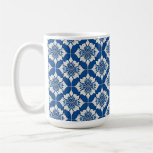 Caneca De Café Padrão Floral Azul e Branco Elegante