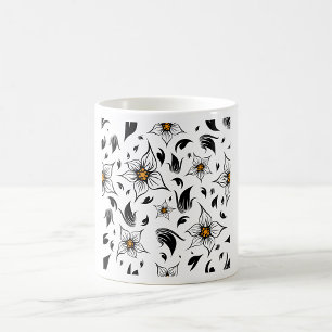 Caneca De Café Padrão Floral Branco e Preto Botânico Elegante