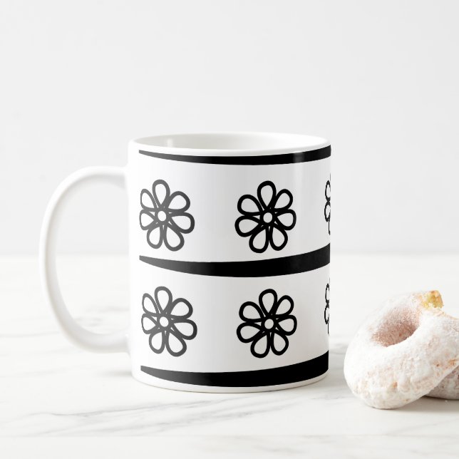 Caneca De Café Padrão Floral de Stripes Negra e Branca (Com Donut)