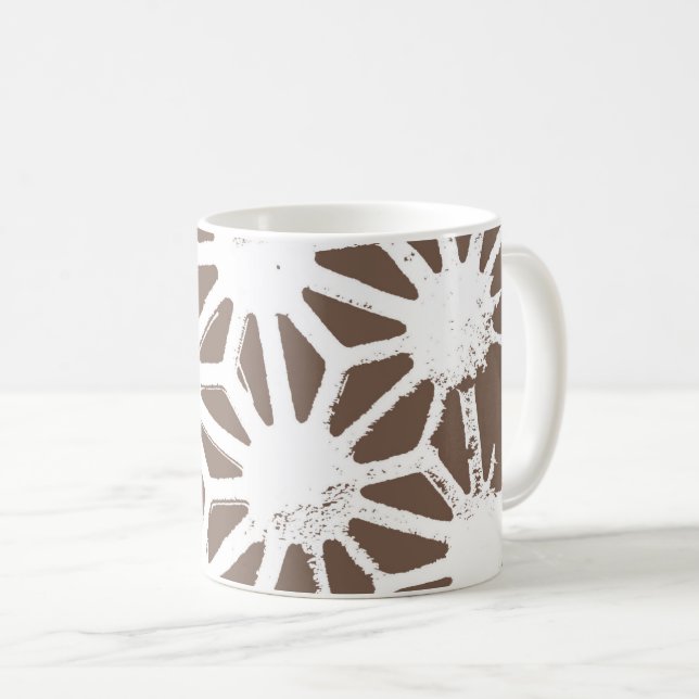 Caneca De Café Padrão geométrico castanho e branco (Frente Esquerda)