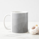 Caneca De Café Padrão Geométrico de Gradiente da cinza<br><div class="desc">O Padrão Geométrico de Malha de Gradiente de cinzas lhe dá presentes únicos. Malha geométrica Elegante e legal do Triângulo com gradiente de cinza branco preto. , cinza,  cinza,  gradiente,  malha,  triângulo,  geometria,  geometria,  padrão,  legal,  preto,  branco</div>