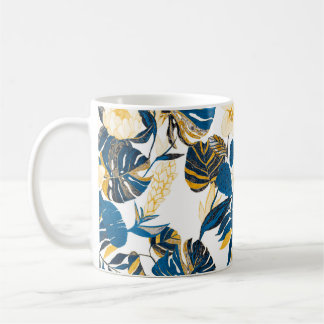 Caneca De Café Padrão sem costura com folhas e flores tropicais