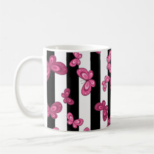 Caneca De Café Padrão sem costura da borboleta sobre fundo branco
