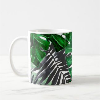Caneca De Café padrão sem costura das folhas e elementos tropicai