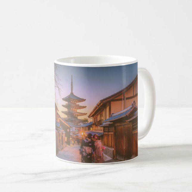 Caneca De Café Pagoda em Dusk, em Quioto, Japão (Frente Esquerda)