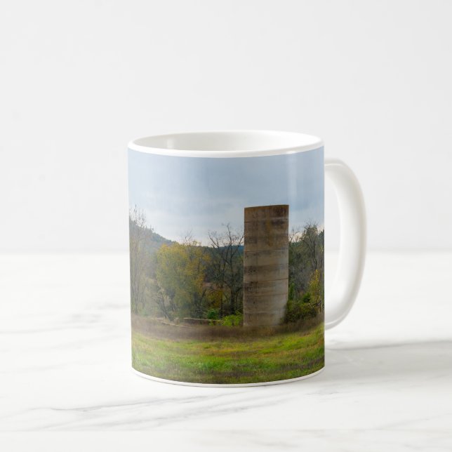 Caneca de Café Paisagem Silo Rural (Frente Esquerda)