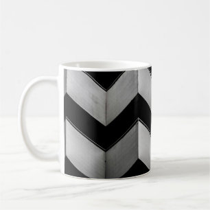 CANECA DE CAFÉ PAPEL DE PAREDE CHEVRON PRETO E BRANCO