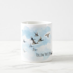 Caneca De Café Pássaros Voando Céu Azul Nuvens