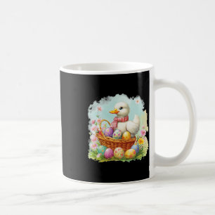 Caneca De Café Pato Branco Num Cheio De Soquete De Ovos De Páscoa