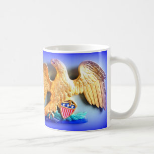 caneca de café patriótica da águia do ouro