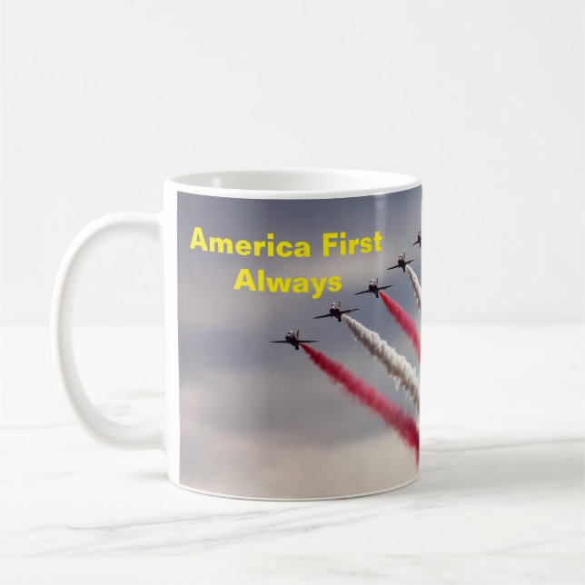 Caneca De Café Patriotismo em ascensão: América Primeiro Sempre M (Esquerda)