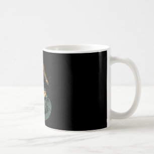 Caneca De Café Pé Grande Surfando Arte de Praia Retro para o Verã