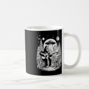 Caneca De Café Pé Grande Ufo Alien em torno da fogueira da nature